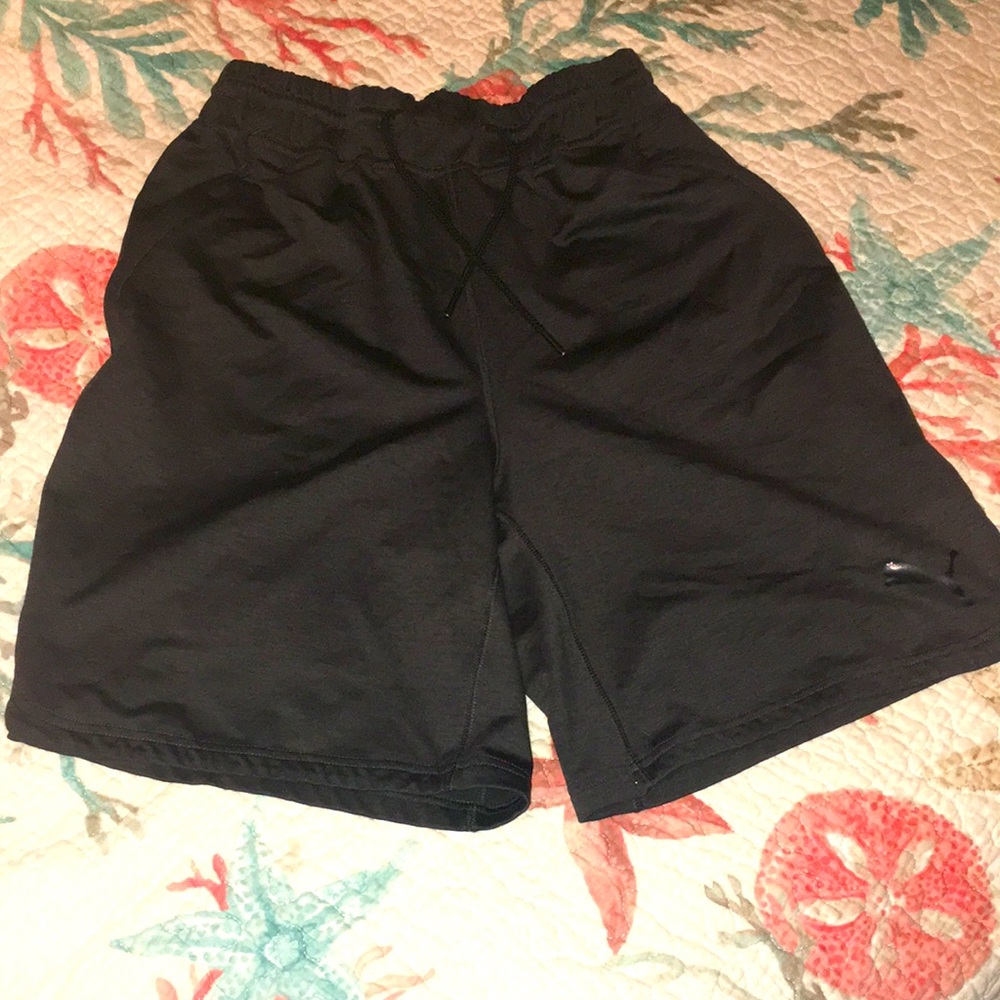 Youth medium Puma shorts